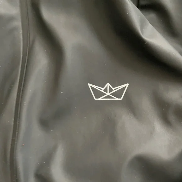 Waterproof rain jacket - Picture 5 of 6